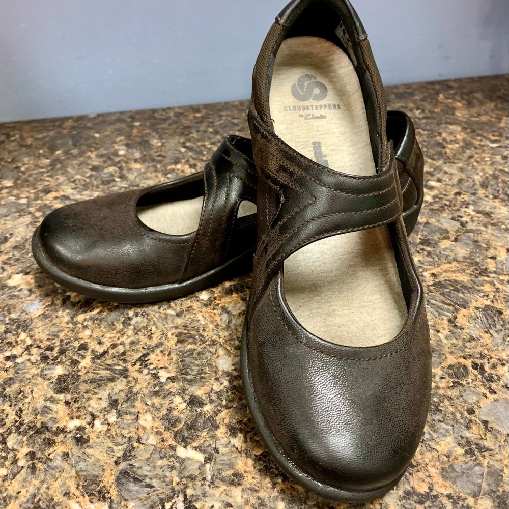 COPY - Clarks Cloudsteppers Mary Jane Shoes 8.5N Women Faux Brown Leather Wedge…